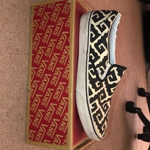Tribe print vans